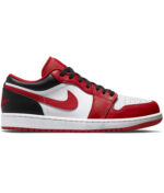 Jordan 1 Low Bulls