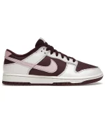Nike Dunk Low Retro Valentine's Day (2023)